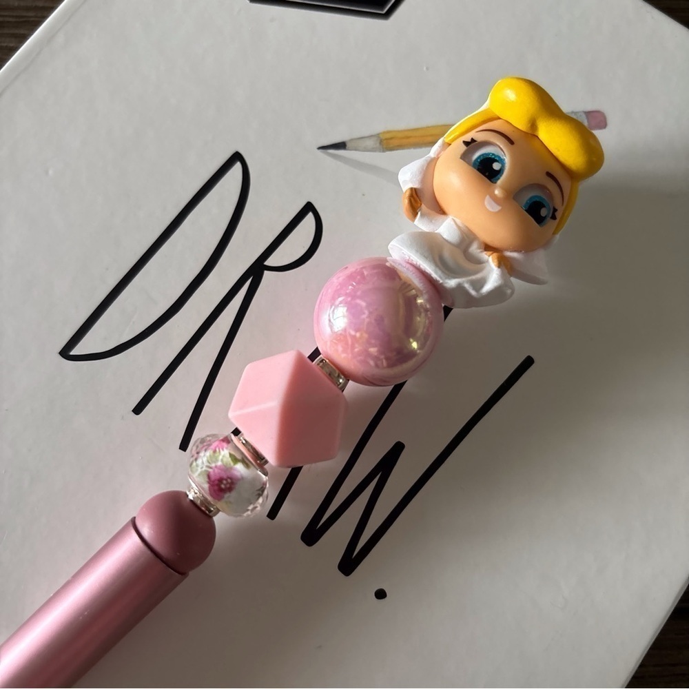 Disney Doorables: Cinderella: Cinderella handmade beaded pen